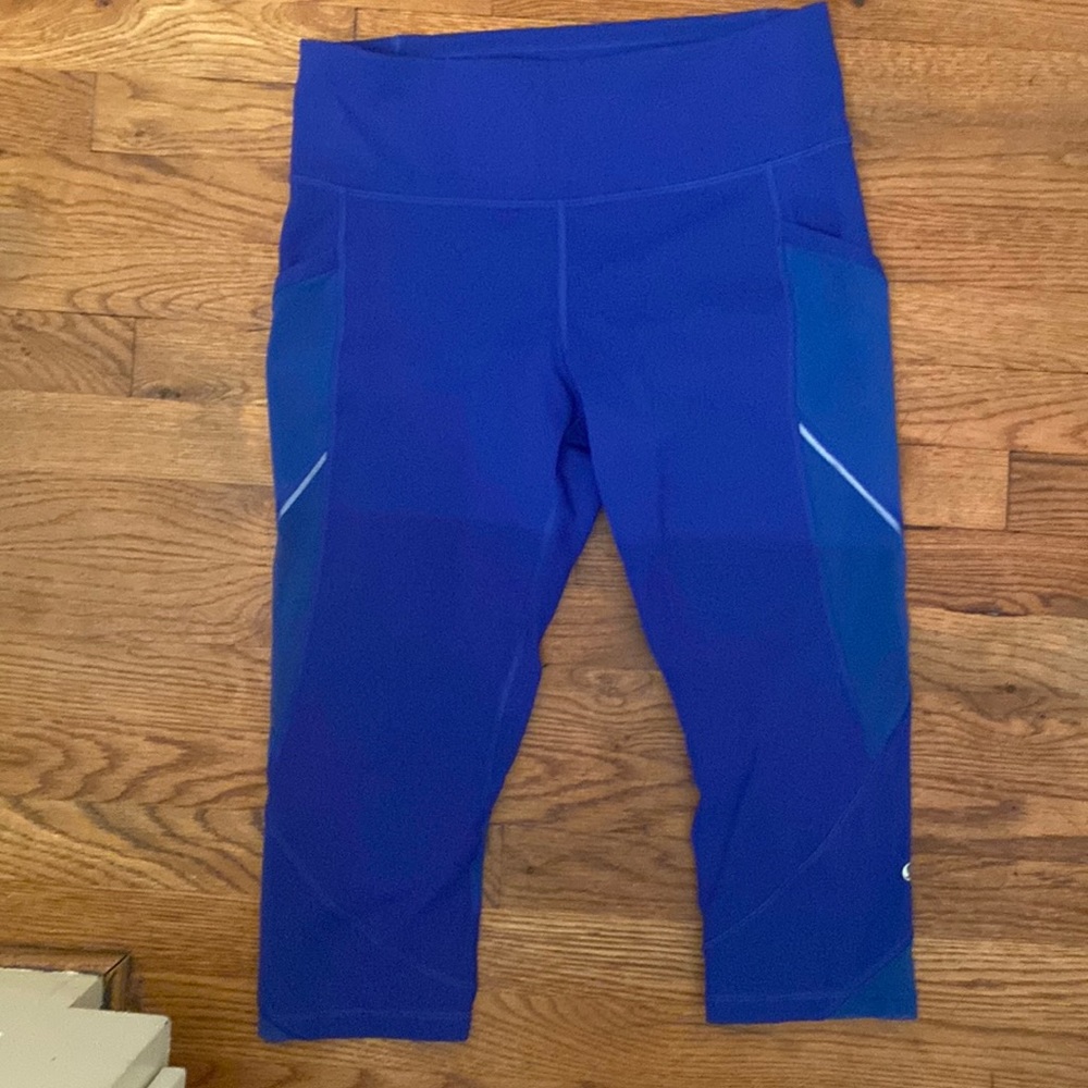 Lululemon cropped leggings Sz 10